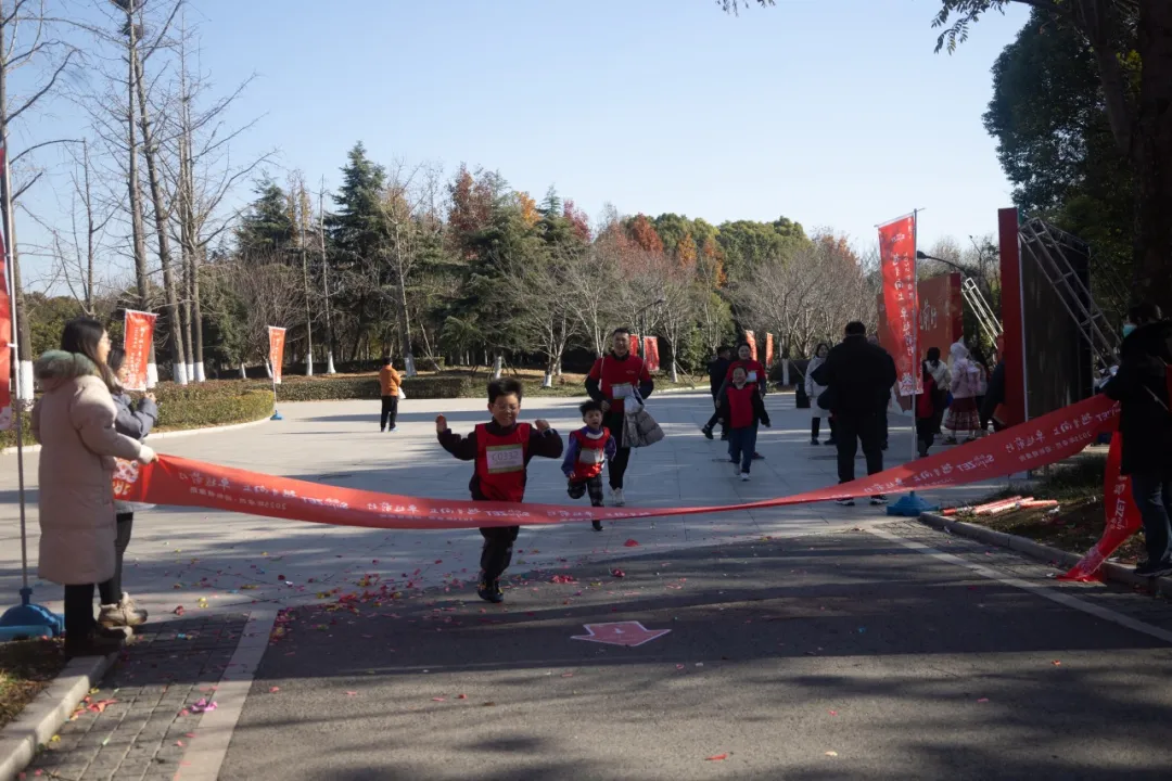 回望2024 启航2025 | 壹定发股份2025年度战略年会顺利召开